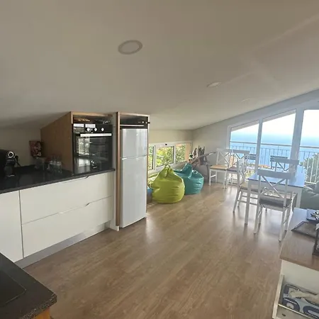 Pensionat Casa Malee Calheta (Madeira)